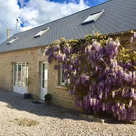 Villa Ferme De Riou Sainte-Mère-Église Exterior foto